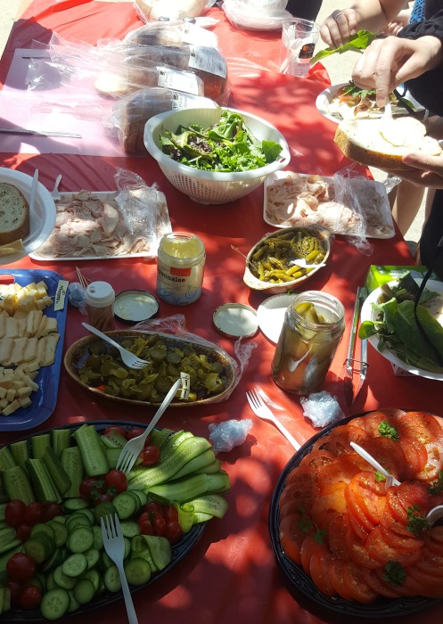 lunch by local farms Ask Mama MOE