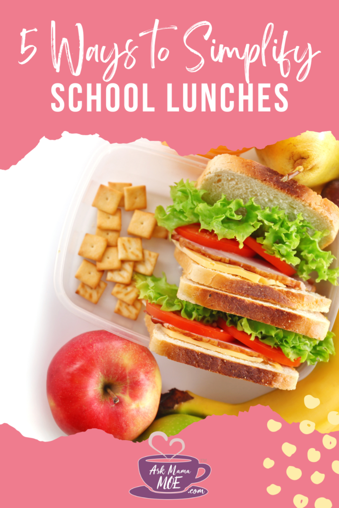 Looking to ease up your morning routine? Take a look at my best tips to simplify school lunches! We're in this together, mamas!