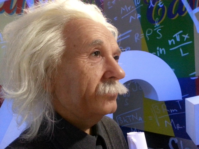 Albert Einstein Grevin Montreal AskMamaMOE